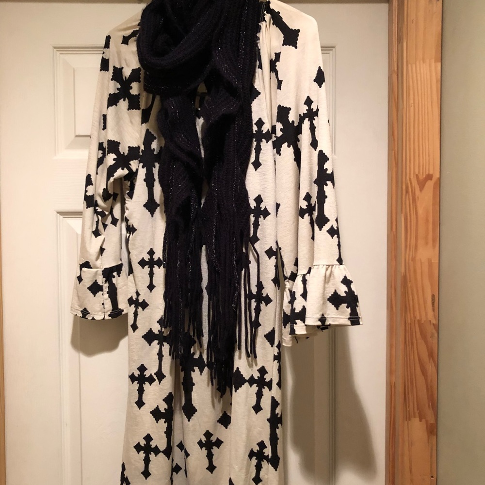 Closet clean out!  Great dress, super low price!